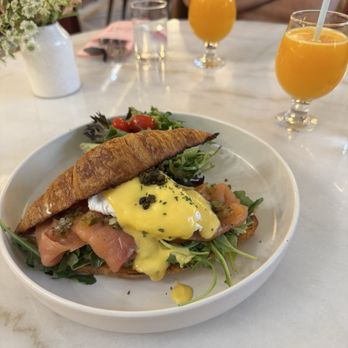 GIWA - Salmon benedict - Breakfast & Brunch Near Me - Santa Clara, California GIWA - Salmon benedict - Breakfast & Brunch Near Me - Santa Clara, California