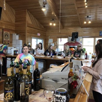 Silver Springs Winery - Wineries Near Me - Burdett, New York Silver Springs Winery - Wineries Near Me - Burdett, New York