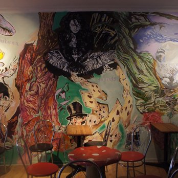 Der verrückte Eismacher - Interior - Ice Cream & Frozen Yogurt Near Me - Munich, BY Der verrückte Eismacher - Interior - Ice Cream & Frozen Yogurt Near Me - Munich, BY