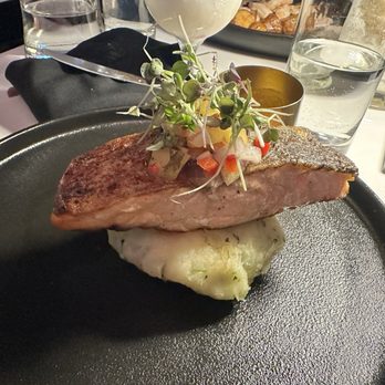 Romo Restaurant - American Near Me - Paterson, New Jersey