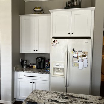 AZ Prestige Cabinets - White shaker cabinets (4 of 4) - Cabinetry Near Me - Gilbert, Arizona AZ Prestige Cabinets - White shaker cabinets (4 of 4) - Cabinetry Near Me - Gilbert, Arizona