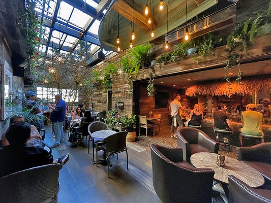 Jonah's Kitchen + Bar Santa Monica CA by null