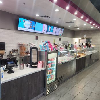 Baskin Robbins - Ice Cream & Frozen Yogurt Near Me - Renton, Washington Baskin Robbins - Ice Cream & Frozen Yogurt Near Me - Renton, Washington