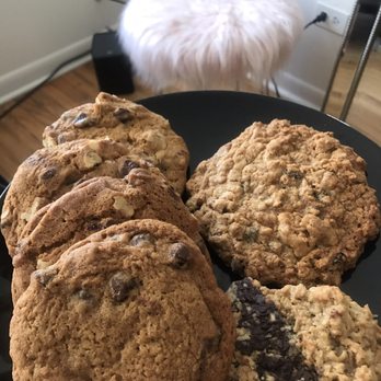 Give Me Some Sugah - Bakeries Near Me - Chicago, Illinois