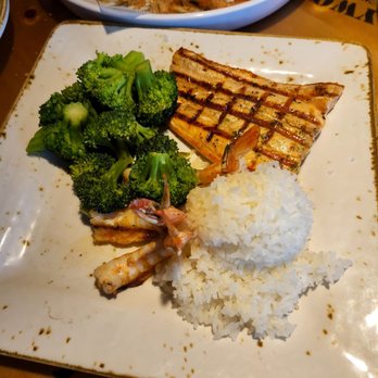 Bubba Gump Shrimp - Jennys Catch With Lobster Butter Sauce - Seafood Near Me - Monterey, California Bubba Gump Shrimp - Jennys Catch With Lobster Butter Sauce - Seafood Near Me - Monterey, California