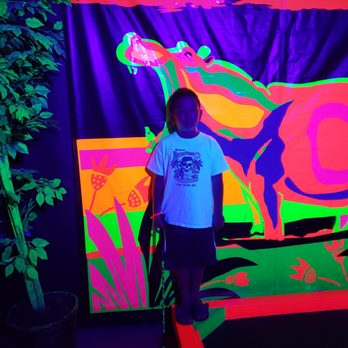 Glow Putt Mini Golf - Cool decorations - Mini Golf Near Me - Kaneohe, Hawaii