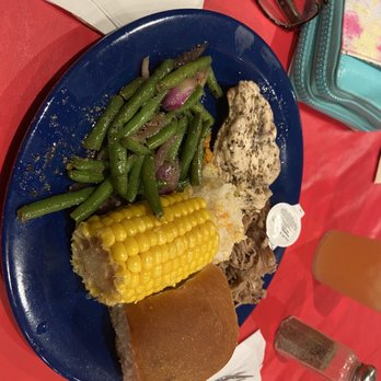 WhoDunnit Hoedown - Meal served - Performing Arts Near Me - Branson, Missouri