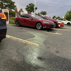Tesla Supercharger - Fredericksburg