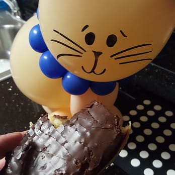 King Pin Donuts - My Cat Ming Ming even loves the Chocolate Bar Donut - Donuts Near Me - Berkeley, California