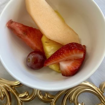 The Burgundy Rose Tearoom - Fruit bowl that came with the Burgundy Rose Tea - Party & Event Planning Near Me - Livermore, California