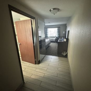La Quinta by Wyndham Batavia - Hotels Near Me - Batavia, New York La Quinta by Wyndham Batavia - Hotels Near Me - Batavia, New York