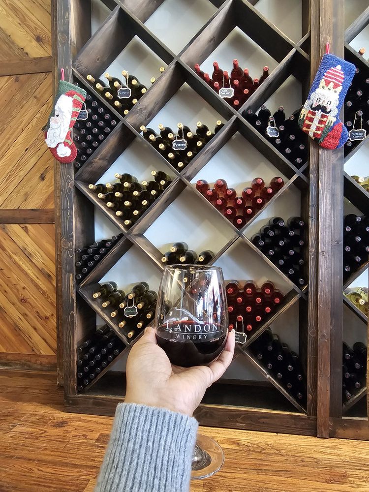 Landon Winery - vineyard in Gainesville, TX