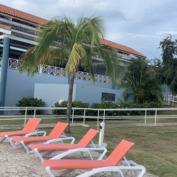 Sea Breeze Hotel Bar - Pool area seating. - Bars Near Me - Culebra, Puerto Rico Sea Breeze Hotel Bar - Pool area seating. - Bars Near Me - Culebra, Puerto Rico