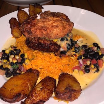 Bahama Breeze - Buttermilk Fried Chicken - substituted mash potatoes for yellow rice and added a side of sweet plantains - Bars Near Me - Tyngsborough, Massachusetts Bahama Breeze - Buttermilk Fried Chicken - substituted mash potatoes for yellow rice and added a side of sweet plantains - Bars Near Me - Tyngsborough, Massachusetts