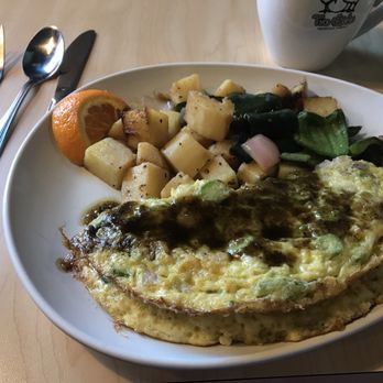 Two Chicks - Omelette with asparagus and chèvre with pesto sauce - Breakfast & Brunch Near Me - Reno, Nevada Two Chicks - Omelette with asparagus and chèvre with pesto sauce - Breakfast & Brunch Near Me - Reno, Nevada