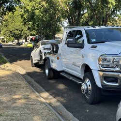 Abi's Towing and Transport