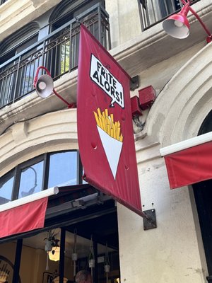 Frite Alors! (St-Denis) by null