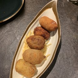 Croquette sampler