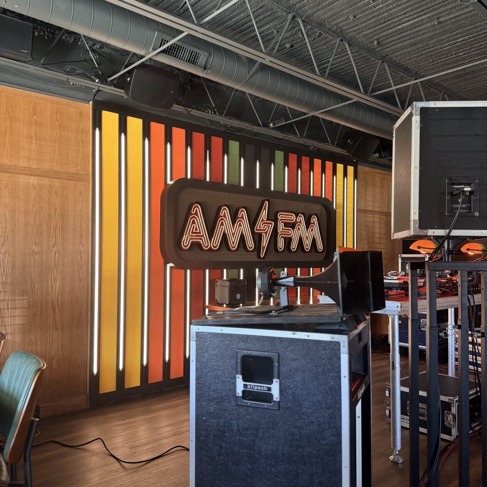 AM/FM - Lounges Near Me - Dallas, Texas