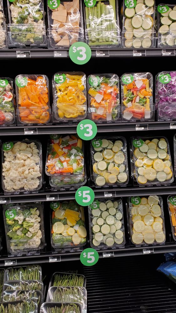 WINNDIXIE Updated September 2024 341 Venture Dr, Brunswick