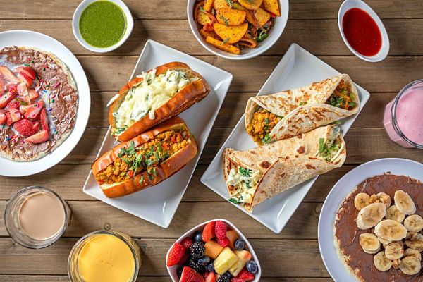 Bombay Eats / Bombay Wraps by null