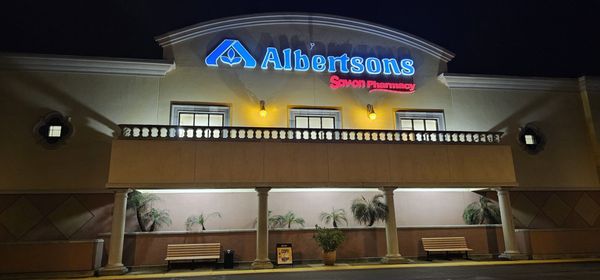 Albertsons by null