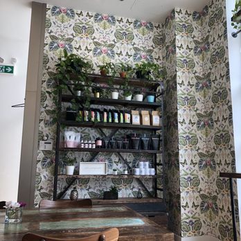 Liv Salades - Salad Near Me - Westmount, Quebec