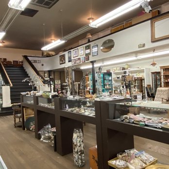 Sissy's Attic - Center tables feb 2021 - Antiques Near Me - Marysville, California Sissy's Attic - Center tables feb 2021 - Antiques Near Me - Marysville, California