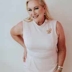 Refresh by Dr. Monica, Waimea - Patient Care Coordinator- Lauren