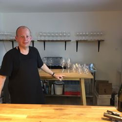 Hartvigs Vinbar - Jan, the owner is ready to give you a great wine experience and share his vast knowledge about and passion for the wines