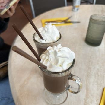 Pepi's Bar & Restaurant - Hot Chocolate alcoholic - Bars Near Me - Vail, Colorado