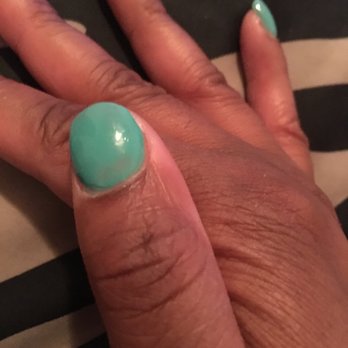 Lee Nails & Spa - Could've used another coat - Nail Salons Near Me - Highland, Indiana