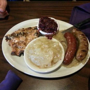 Kaiserhoff - The German sampler - American Near Me - New Ulm, Minnesota