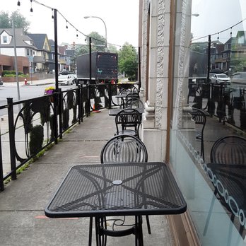 Saigon Cafe - Some outside seating on Utica. - Vietnamese Near Me - Buffalo, New York