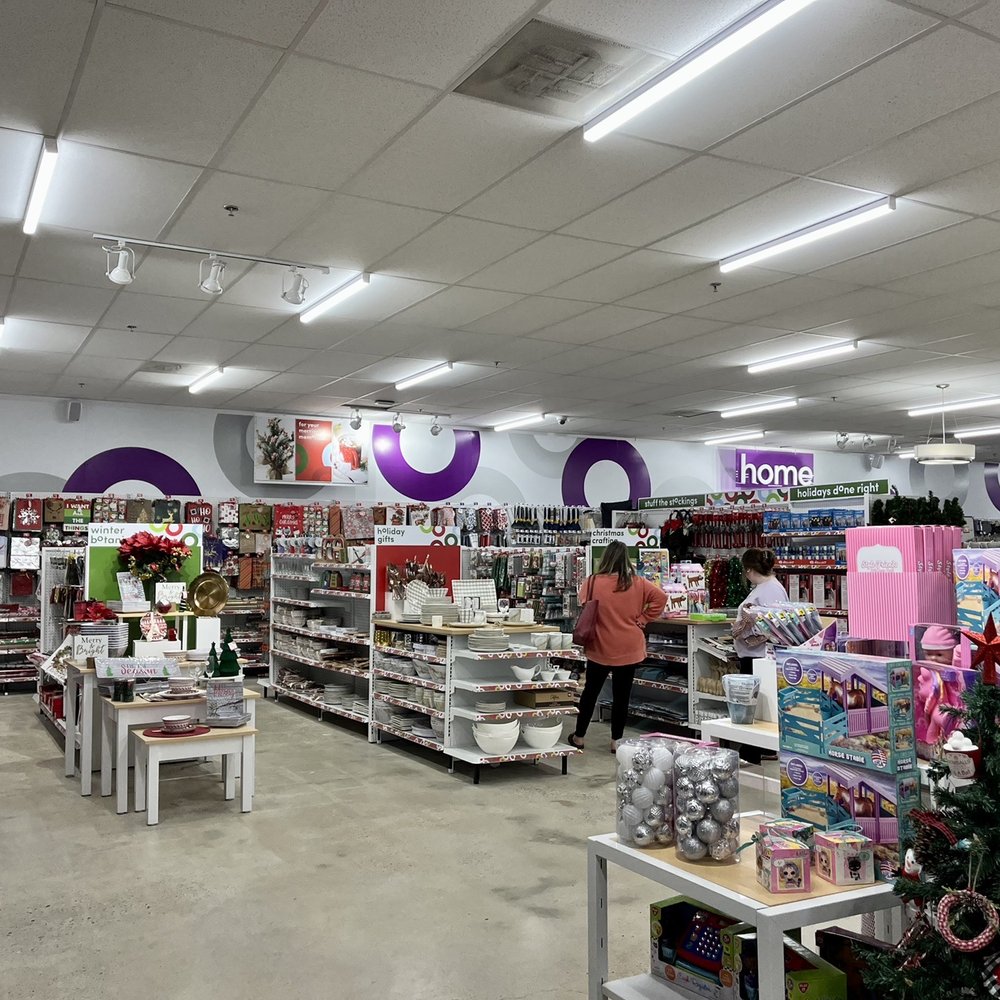 pOpshelf - Inside - Discount Store Near Me - Wilmington, North Carolina pOpshelf - Inside - Discount Store Near Me - Wilmington, North Carolina