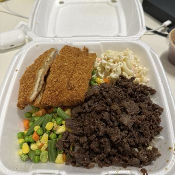 Aloha Eats - Chicken Katsu and BBQ Beef combo - Hawaiian Near Me - Chicago, Illinois