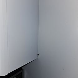 Bokhoven Construction - This is where an additional cabinet will go. He is not delivering the cabinet...i.e. not finishing the job until I pay.