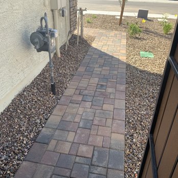 Francysco Landscaping - Paver sidewalk on side of house to driveway - Artificial Turf Near Me Francysco Landscaping - Paver sidewalk on side of house to driveway - Artificial Turf Near Me