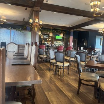 Altstadt Brewery - Indoor dining room - Breweries Near Me - Fredericksburg, Texas