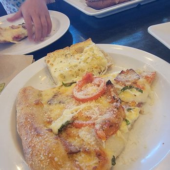 Mellow Mushroom - Pizza Near Me - Tempe, Arizona