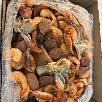 Bobo Seafood Market - Medium Low County Boil - Seafood Markets Near Me - Savannah, Georgia Bobo Seafood Market - Medium Low County Boil - Seafood Markets Near Me - Savannah, Georgia