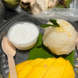 The mango sticky rice was yummy, not at all sweet.. love love it .
