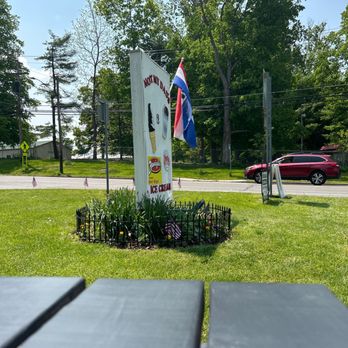 Ice Cream Bar - Located right on 96 - Ice Cream & Frozen Yogurt Near Me - Trumansburg, New York Ice Cream Bar - Located right on 96 - Ice Cream & Frozen Yogurt Near Me - Trumansburg, New York