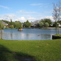 Center Parcs De Huttenheugte - Blick auf den MarketDome und die zentralen Einrichtungen