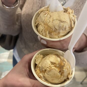 New City Microcreamery - Tres leches - Ice Cream & Frozen Yogurt Near Me - Cambridge, Massachusetts