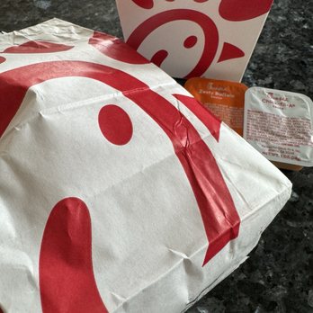 Chick-fil-A - Fast Food Near Me - Irvine, California