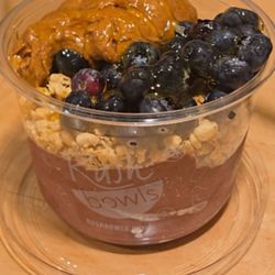 Rush Bowls - The beach bowl smoothie, very delicious