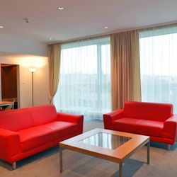 Avanti Hotel