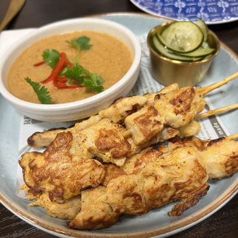 Kin Khao - Gal Massaman - Thai Near Me - Monrovia, California
