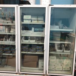 Captain Jax Bait & Tackle - All types of frozen baits. Squid, shrimp, herring, silversides, ballyhoo,crabs,riged ballyhoo, riged squid, all types of 7lb chum